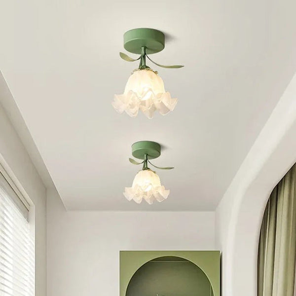 Eenvoudige Tiffany Plafondlamp Met Minibloemen