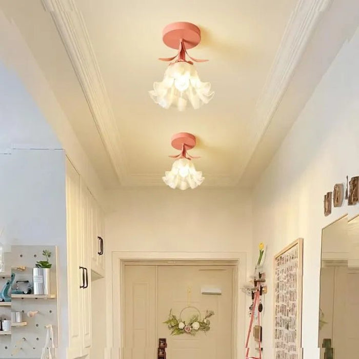Eenvoudige Tiffany Plafondlamp Met Minibloemen