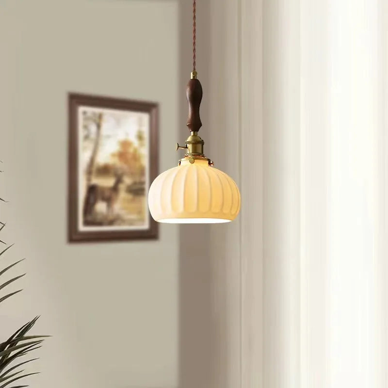 Nordic LED Wandlamp Keramiek & Koper met Walnoot Handvat