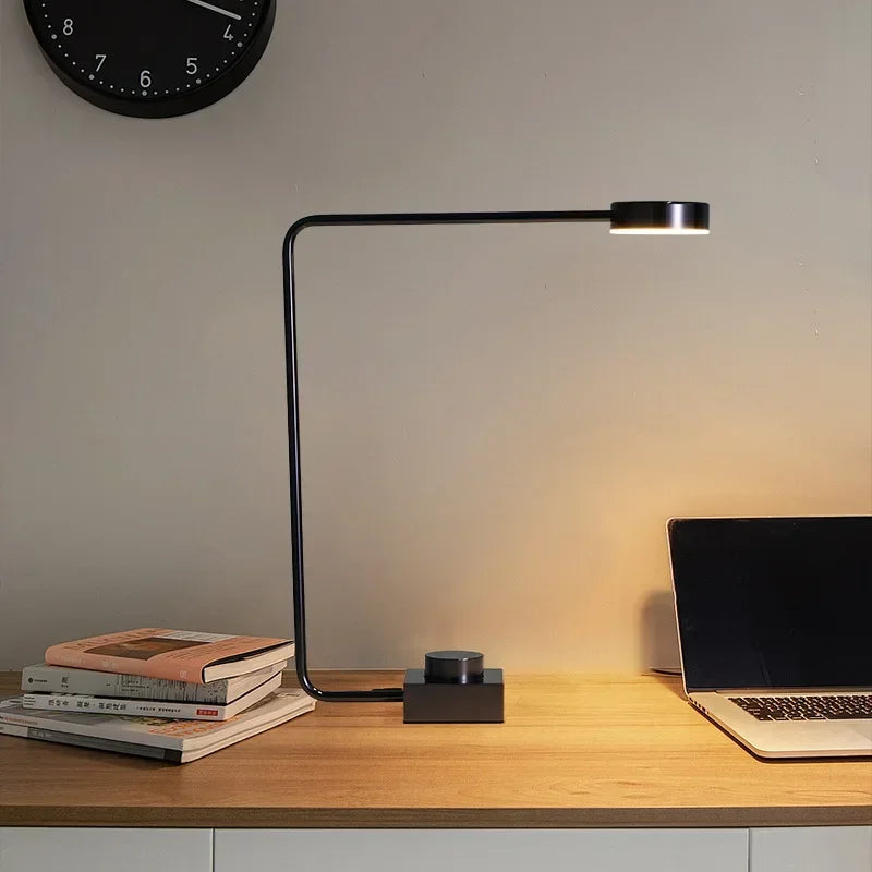 Nordic Minimalistische Vloerlamp – Aluminium LED Bedlamp Hotel Office