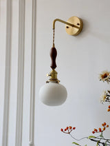Nordic LED Wandlamp Keramiek & Koper met Walnoot Handvat