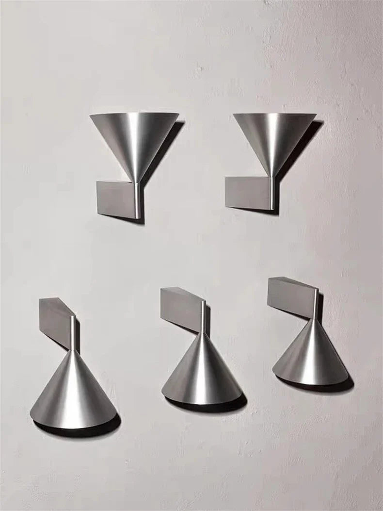 LumoCone Italiaanse Minimalistische Wandlamp