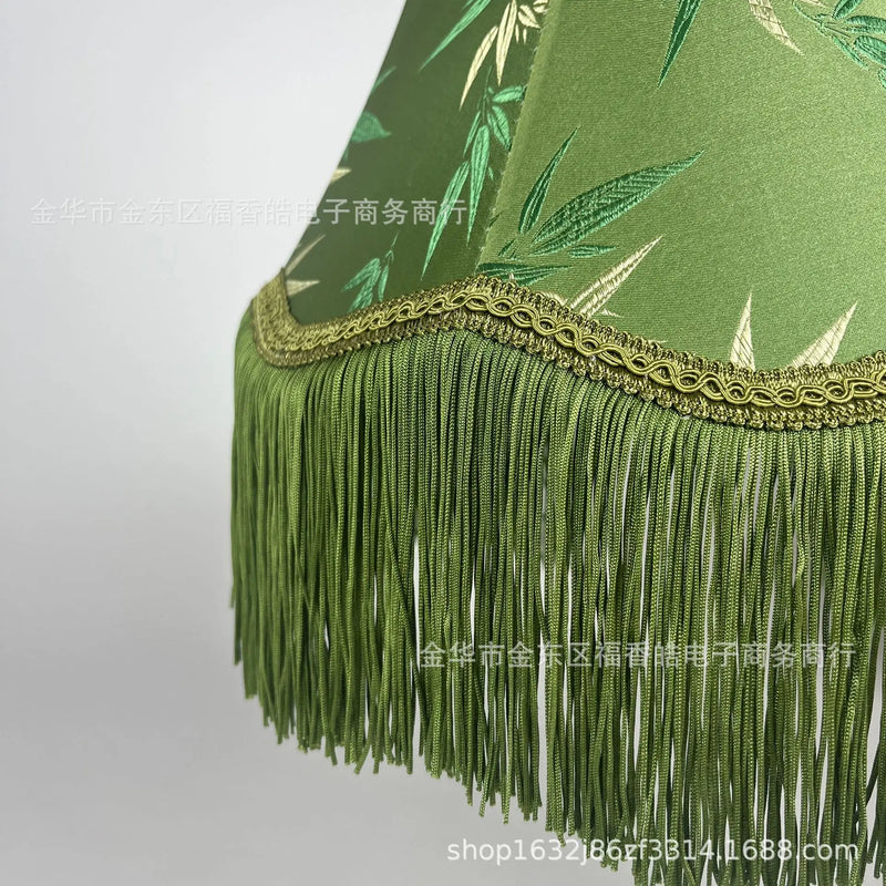 Handgemaakte Stoffen Lampenkap met Kwast – Vintage & Europees Design