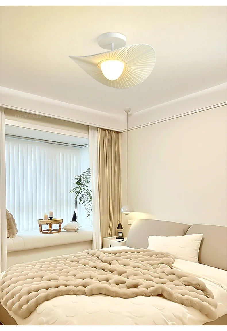 Nordic Beige Plissé Stoffen LED Hanglamp – Dimbare Design Plafondlamp