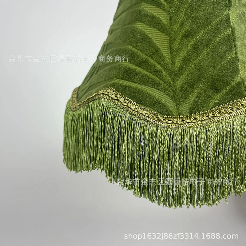 Handgemaakte Stoffen Lampenkap met Kwast – Vintage & Europees Design