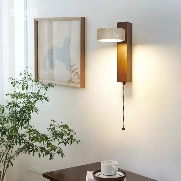 Travertin Wandlamp Rotatie – Natuursteen & Hout LED Bedlamp