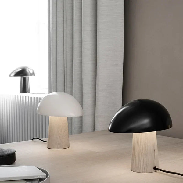 Nordic Tafellamp Klein – Glas & IJzer – LED Bedlampje Touch Switch