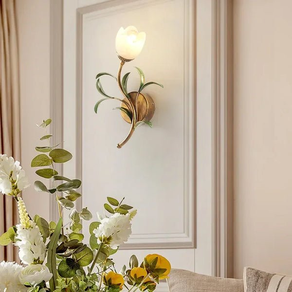 Franse Bloem Wandlamp – Vintage Glas & Metaal LED Bedlamp