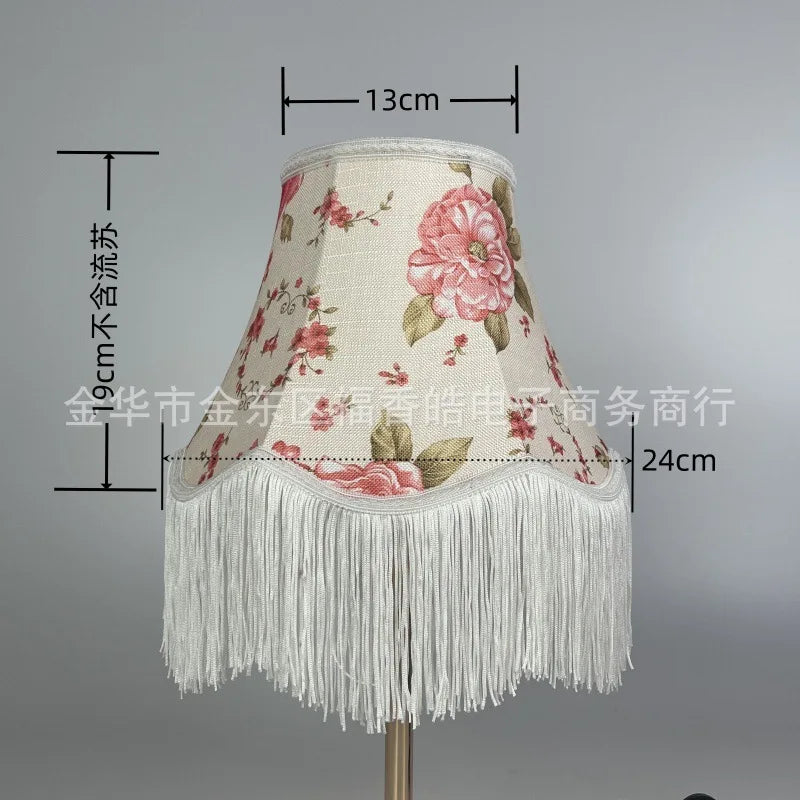 Handgemaakte Stoffen Lampenkap met Kwast – Vintage & Europees Design