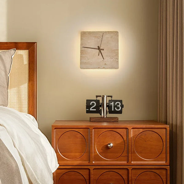 Travertin Wandlamp met Klok – LED Natuursteen Wabi-Sabi Design