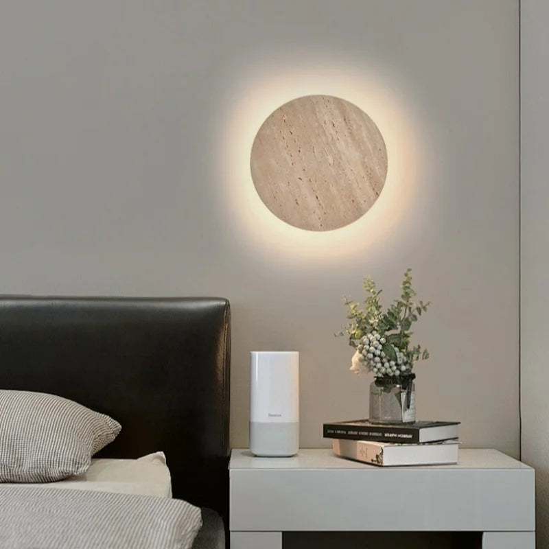 Travertin Wandlamp met Klok – LED Natuursteen Wabi-Sabi Design