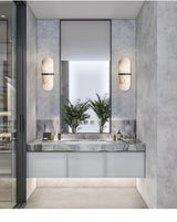 Marmeren Wandlamp – Luxe LED Sconce met Messing/Goud Afwerking