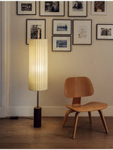 Wabi-Sabi Vloerlamp – Japanse LED Staande Lamp met Stoffen Kap