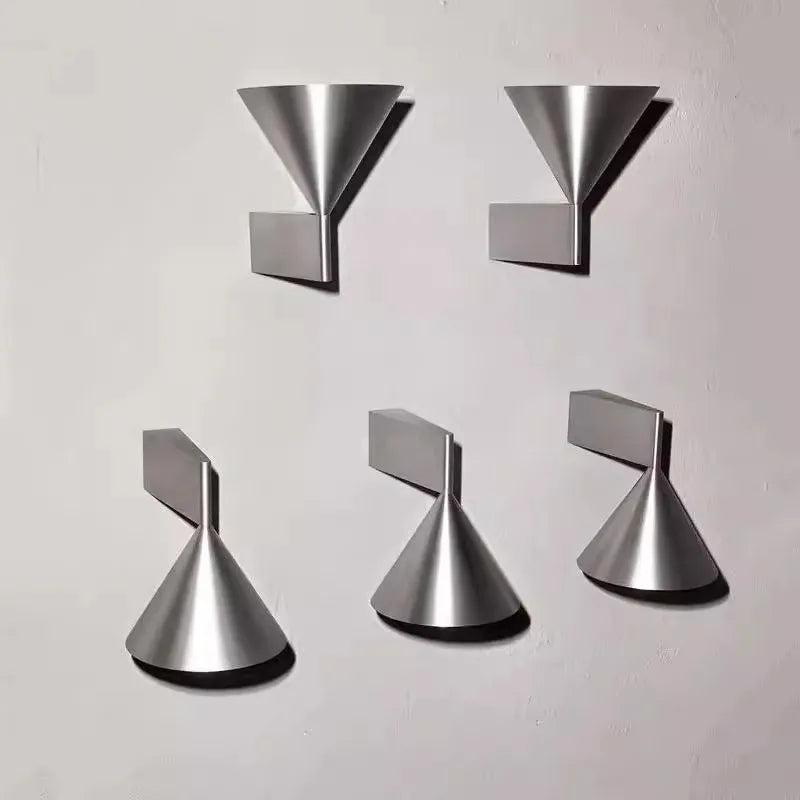 LumoCone Italiaanse Minimalistische Wandlamp