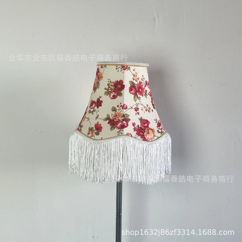 Handgemaakte Stoffen Lampenkap met Kwast – Vintage & Europees Design