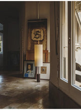 Wabi-Sabi Vloerlamp – Japanse LED Staande Lamp met Stoffen Kap