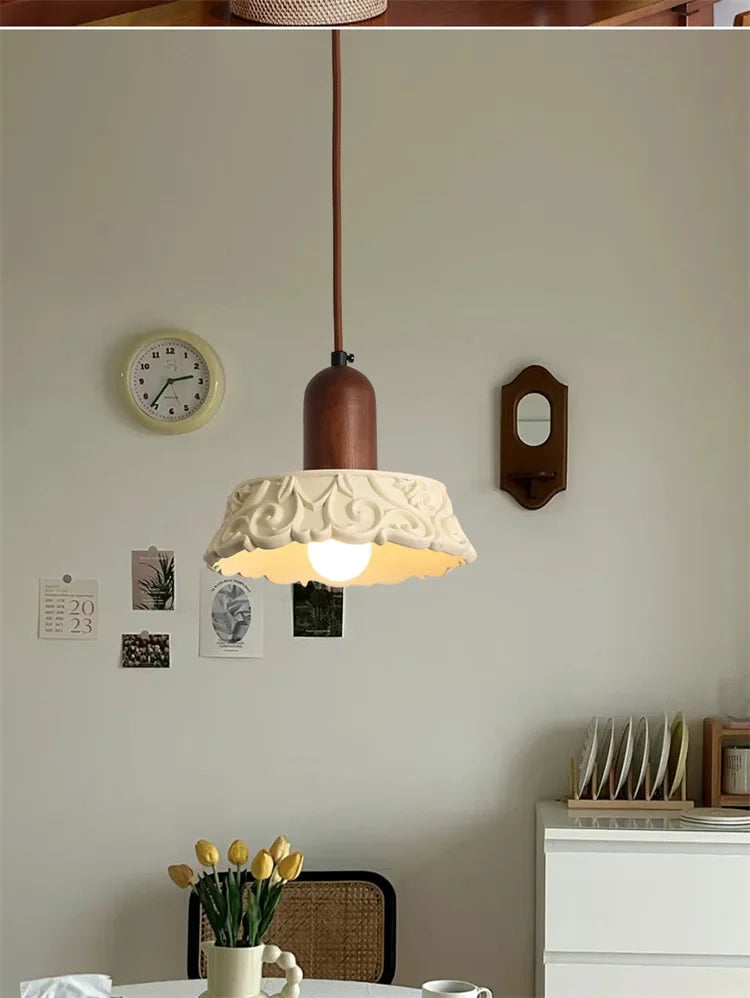 Antieke Hanglamp Resin – Retro Bloemen Design, E27, Franse Stijl