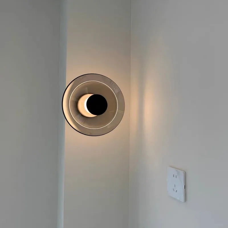 Nordic AuraGlass – Moderne Glazen LED Wandlamp