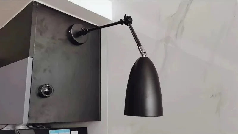 Nordic LED Wandlamp met Lange Arm – Minimalistische Bedlamp Loft