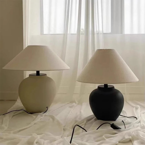 Nordic Wabi Sabi Keramische Tafellamp met Stoffen Kap – LED