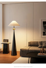 Wabi-Sabi Vloerlamp – Minimalistisch Japans Design met Stoffen Kap