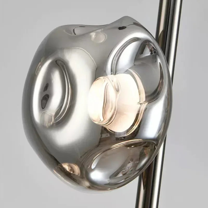 Minimalistische Wandlamp – Grijs Helder Glas & Goud/Zwart Metaal